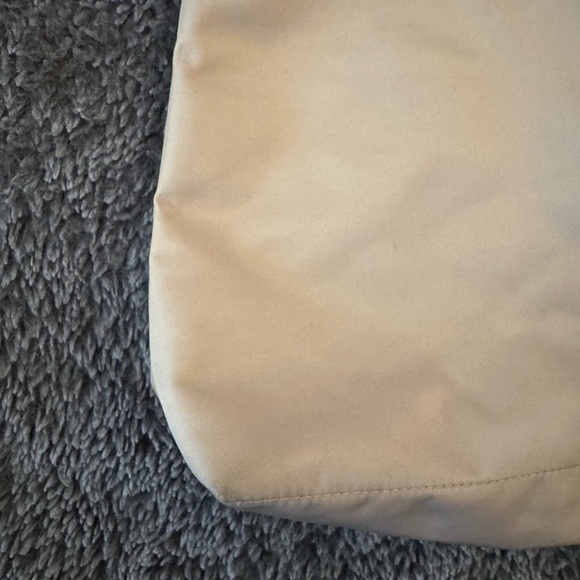 LONGCHAMP Le Pilage Neo Nylon Crossbody - Picture 3 of 16